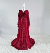 Load image into Gallery viewer, pregnant mama looking so lacey